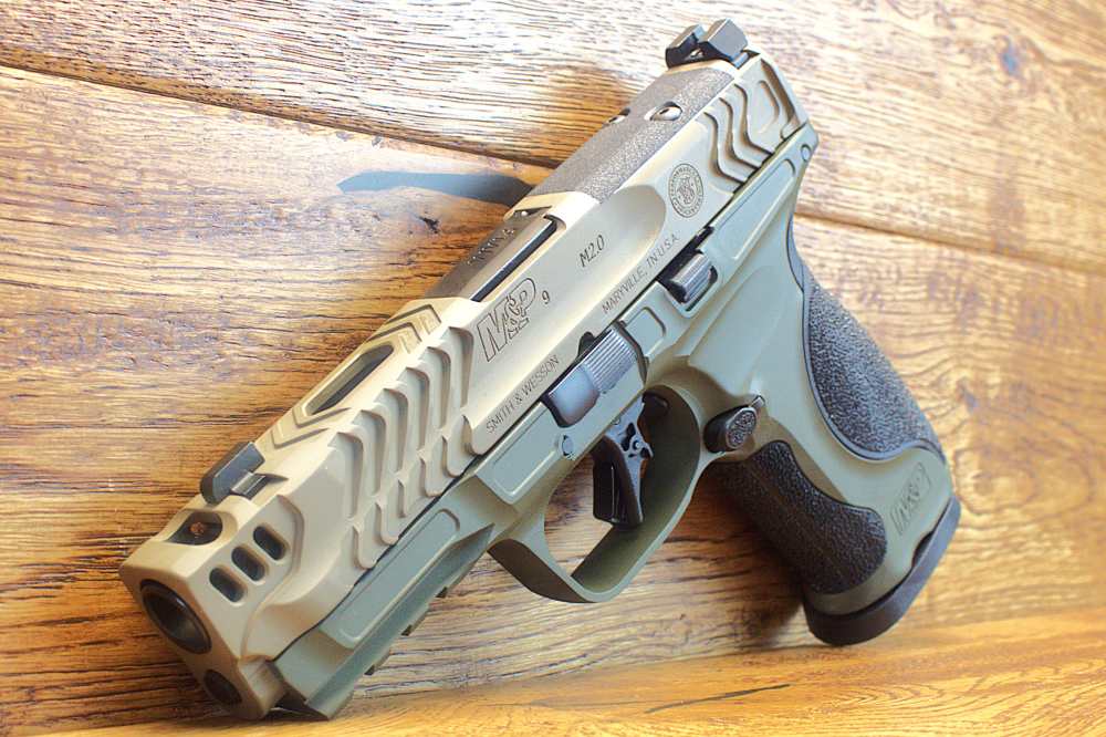 Smith&Wesson M&P9 2.0 Metal carry comp 9MM; NEW *-img-0