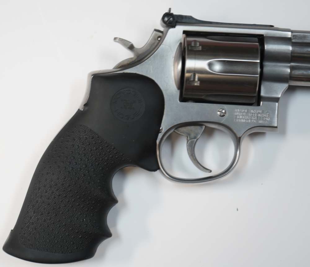 Smith & Wesson 686-4 .357Mag 6-Round 6" Barrel D-A Stainless Revolver-img-9
