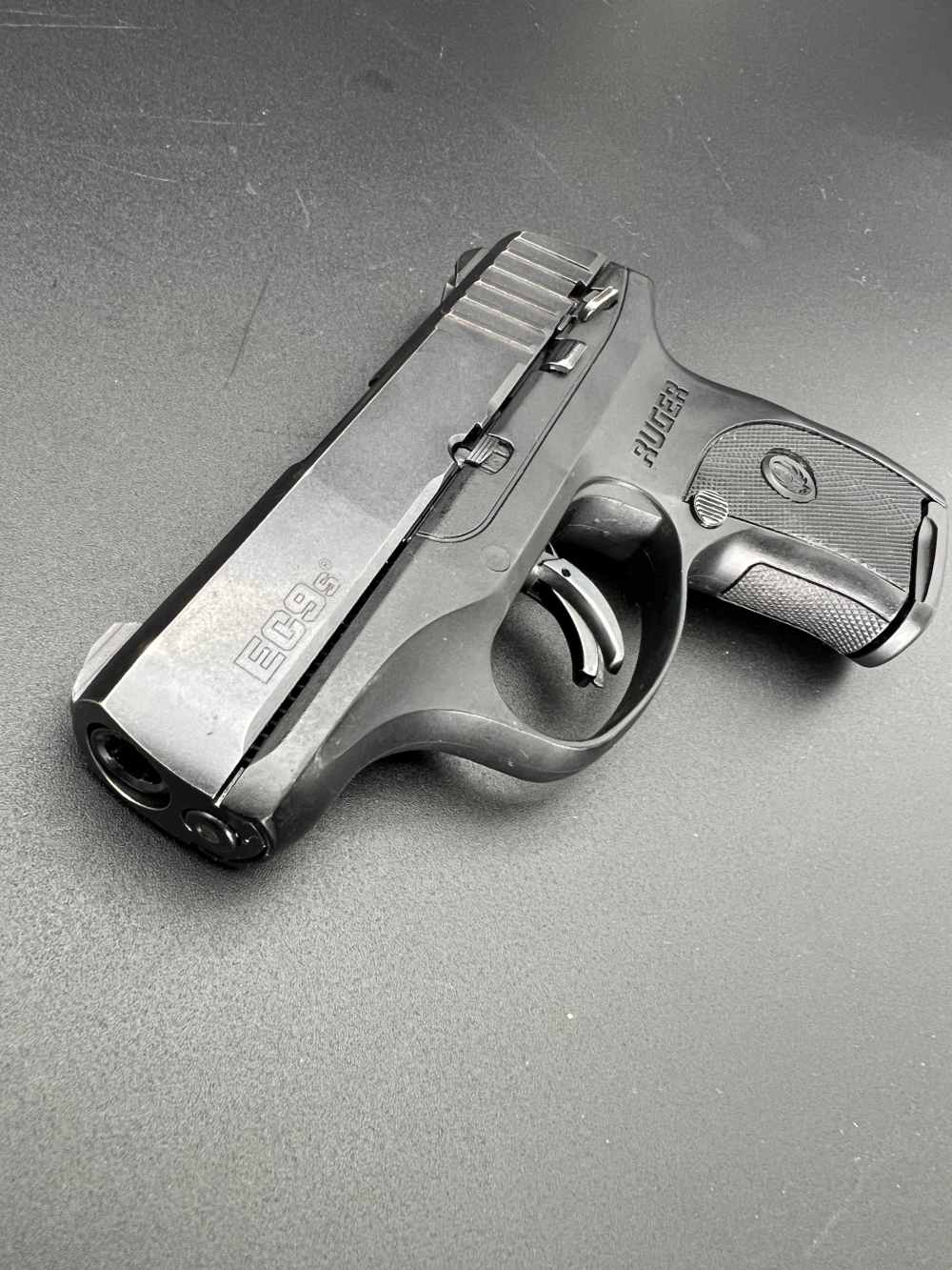 Ruger EC9s, 9mm, 2 mags(1 ext), Box & Holster-img-9
