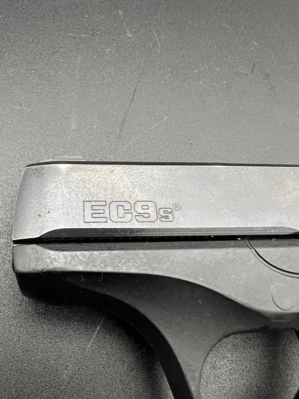Ruger EC9s, 9mm, 2 mags(1 ext), Box & Holster-img-5