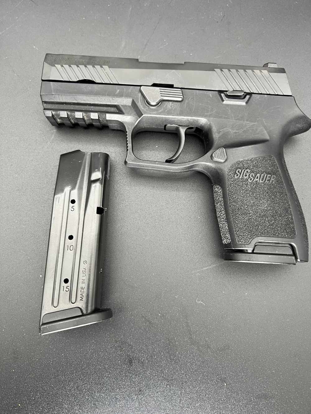 SIG P320 Compact, 9mm, 2 mags(15rnd), Original Box-img-10