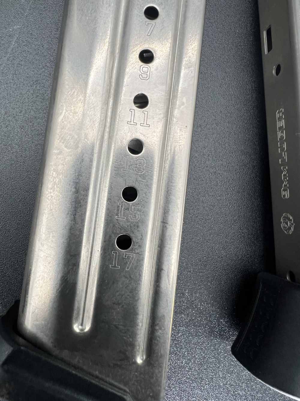 Ruger American Pistol, 9mm, 2 mags(12/17rd), 2 Grips-img-7