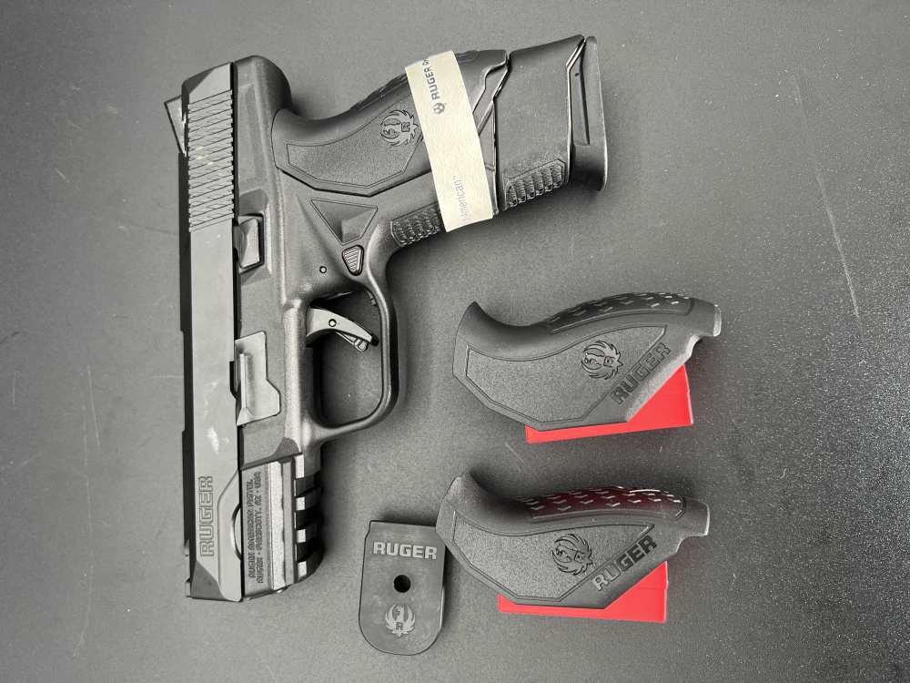 Ruger American Pistol, 9mm, 2 mags(12/17rd), 2 Grips-img-20