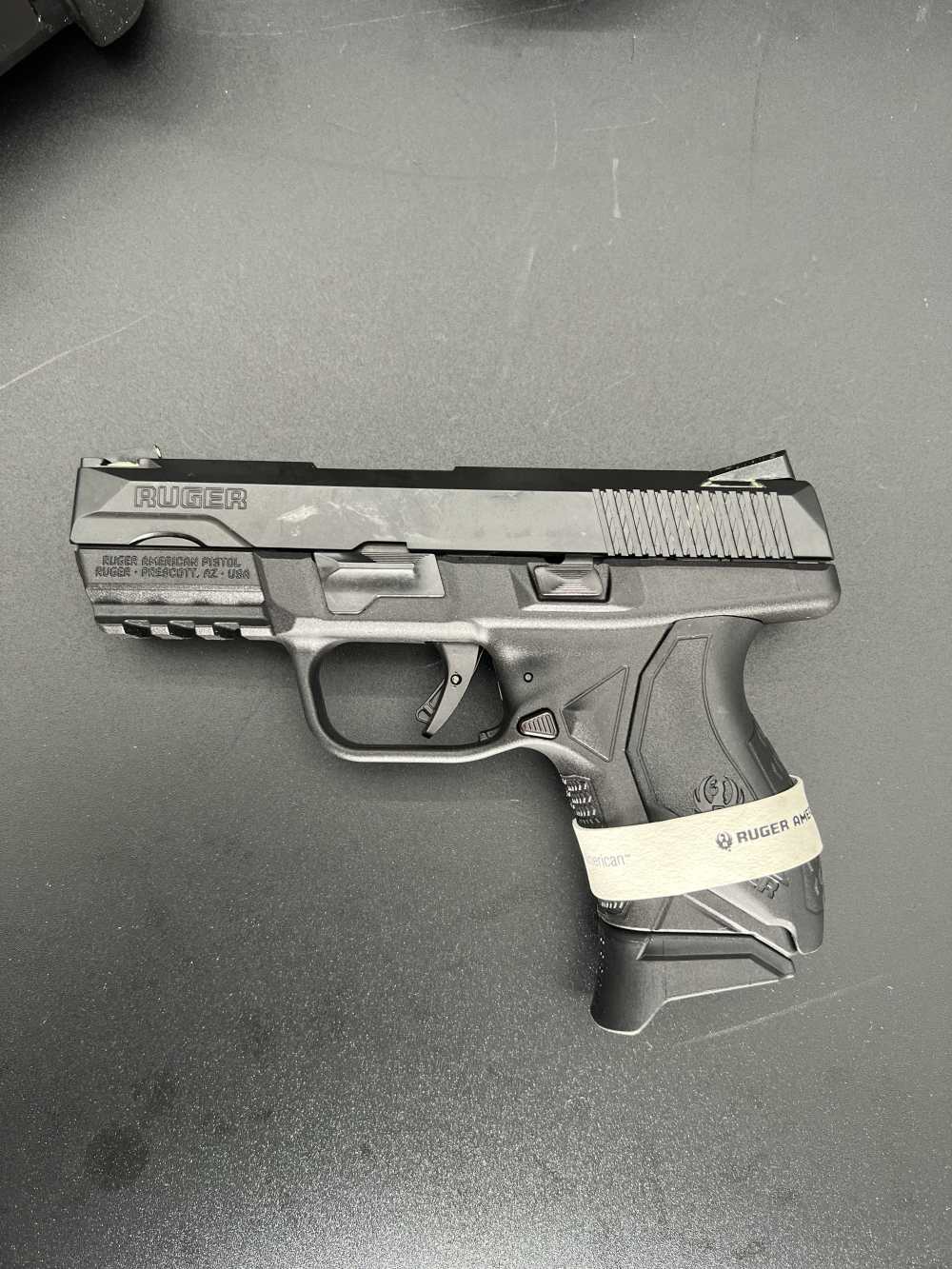 Ruger American Pistol, 9mm, 2 mags(12/17rd), 2 Grips-img-3