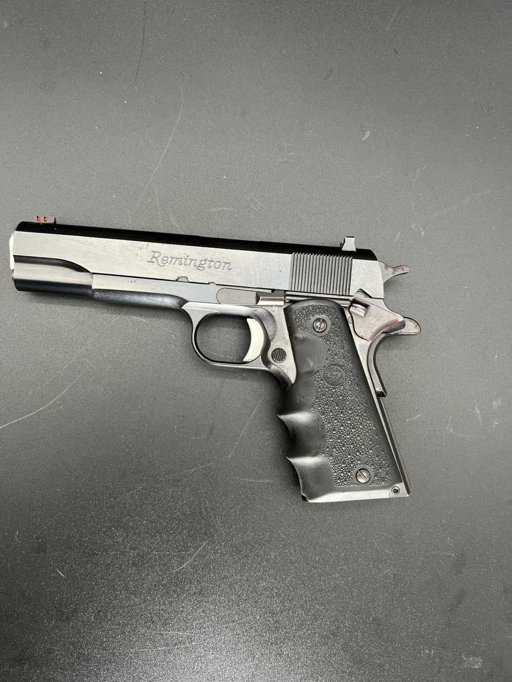 Remington 1911 R1, .45 ACP, 1 mag(7rnd), Hogue Grips-img-6