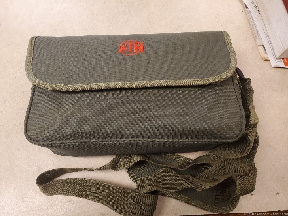Atn paladin mk 390 night vision scope brand new in soft carry case-img-4
