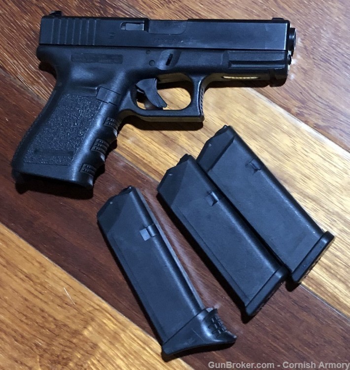 Austrian Glock 23 G23 in 40 S&W 4" brl, 13+1 w/retention holster, NS, CT-img-11