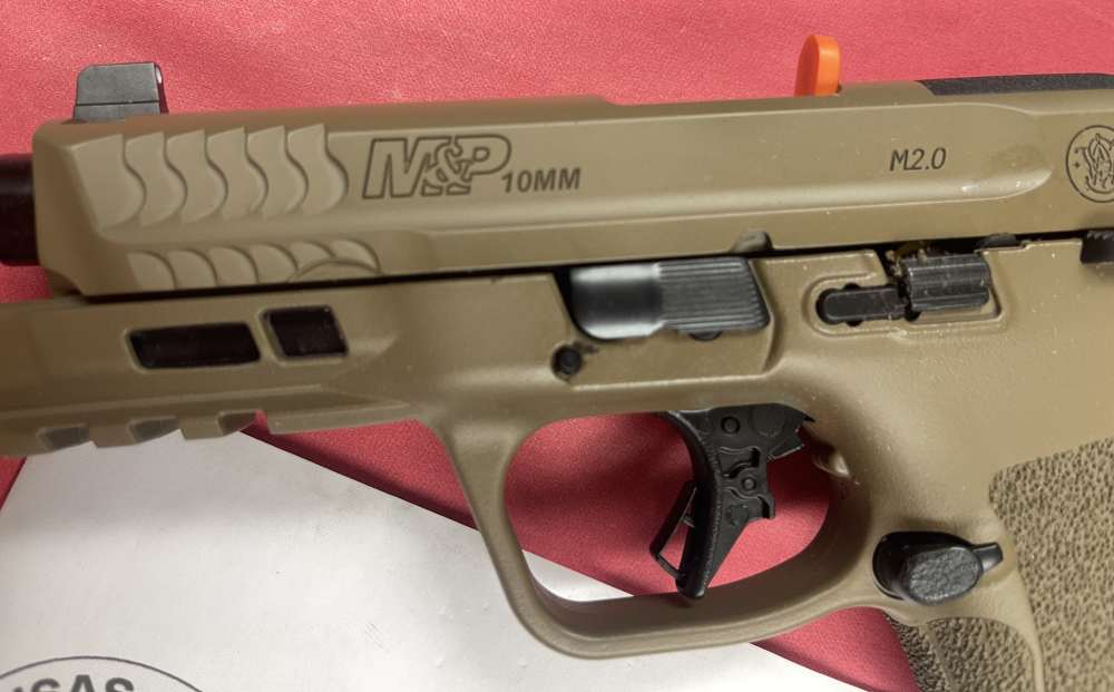 Smith & Wesson M&P M2.0 4" Barrel SKU: 13739 10MM Optics Ready FDE-img-1