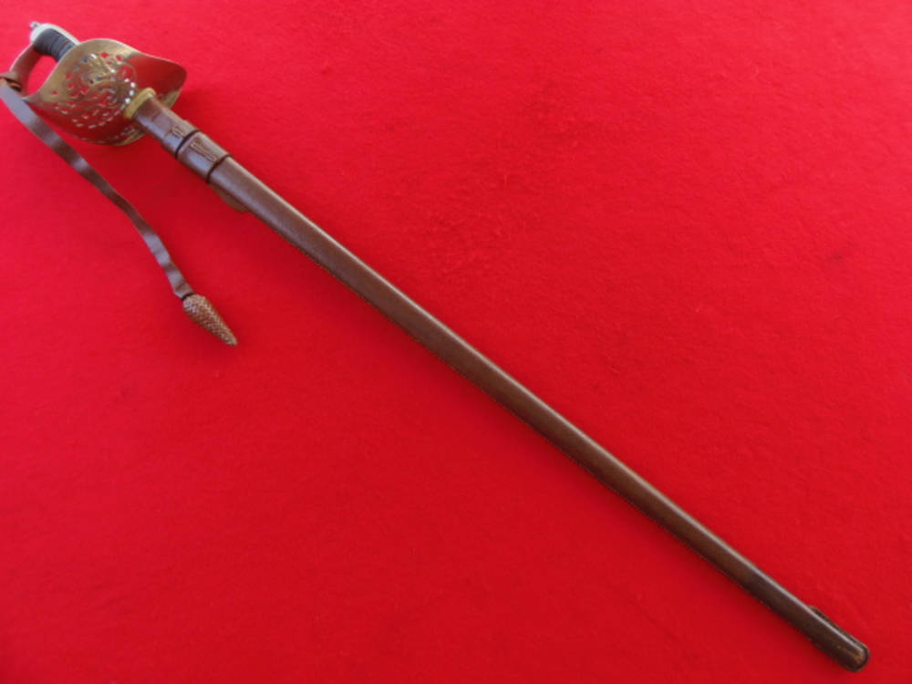 English 1897 pattern Infantry Officer's Sword George VI-img-0