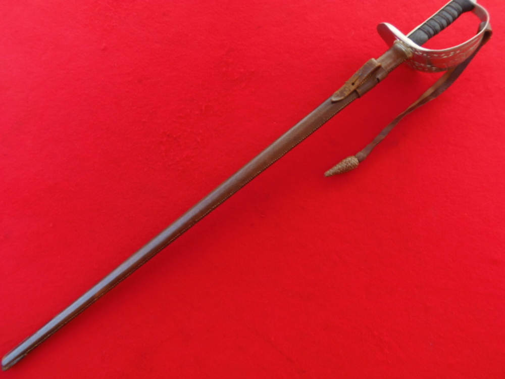 English 1897 pattern Infantry Officer's Sword George VI-img-1
