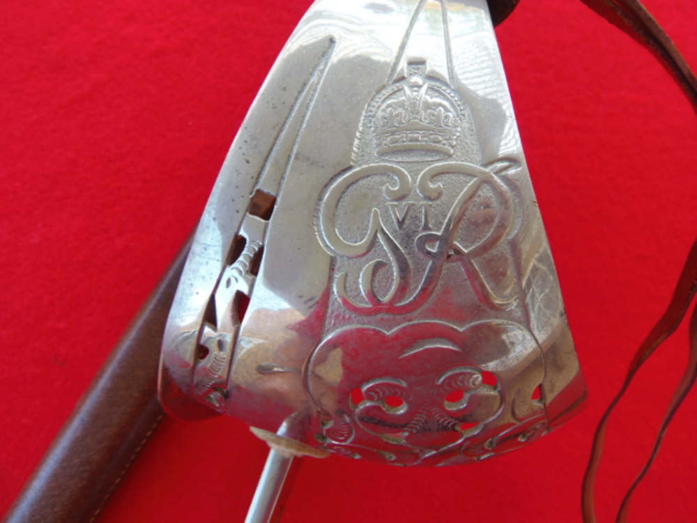 English 1897 pattern Infantry Officer's Sword George VI-img-18