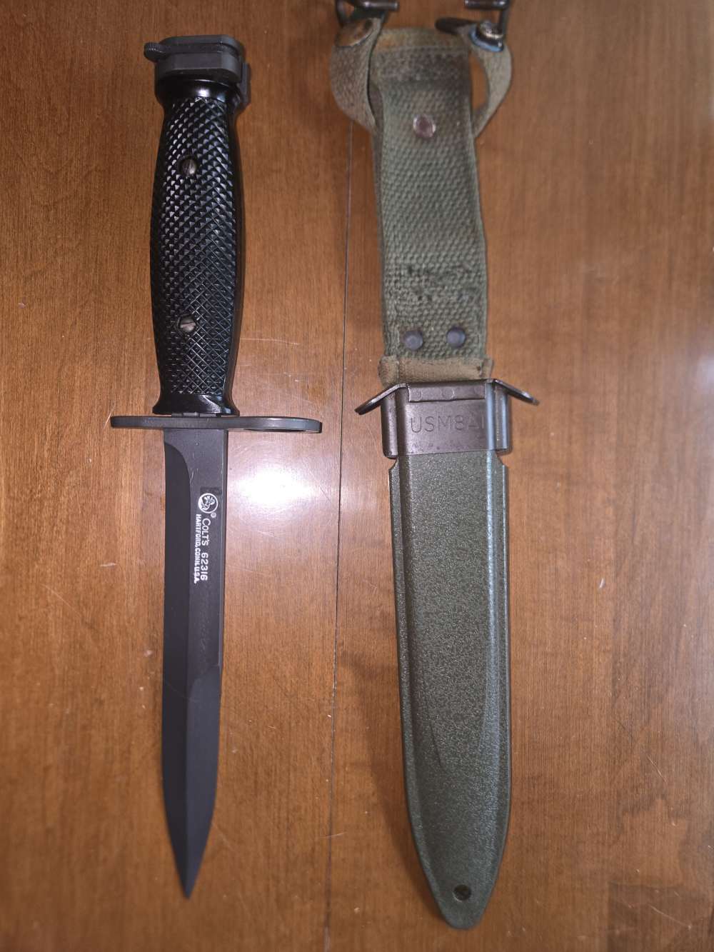 Colt m7 bayonet unissued brand new with used m8a1 scabbard -img-0