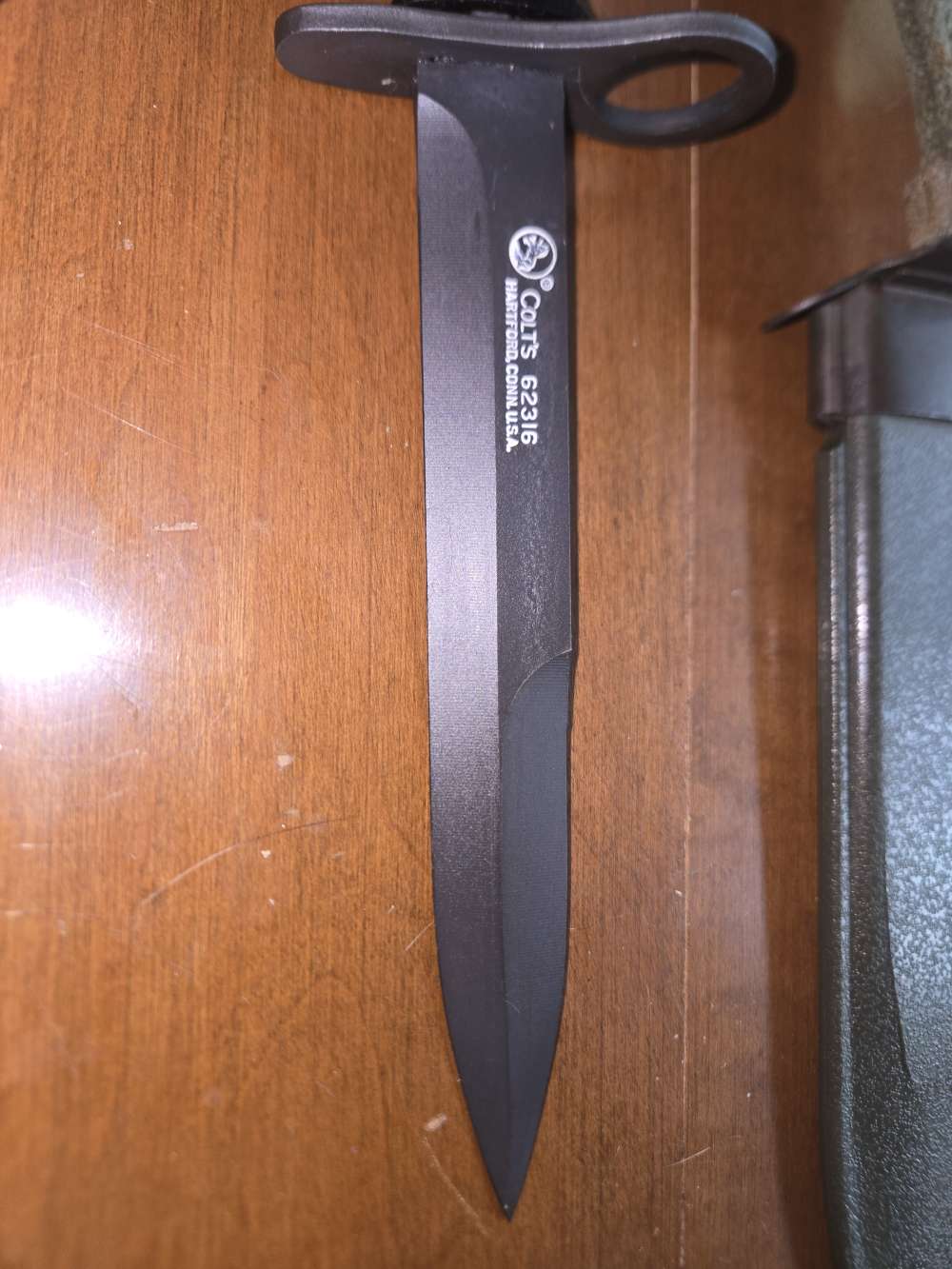 Colt m7 bayonet unissued brand new with used m8a1 scabbard -img-2