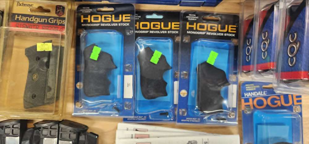 BULK LOT: Pistol Magazines - Pouches - Pistol Cases - Grips AND MORE-img-9