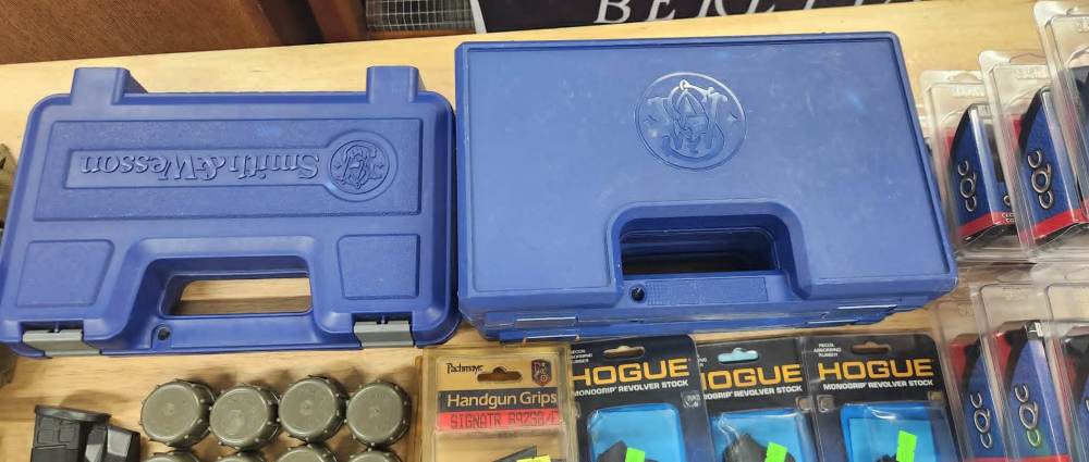 BULK LOT: Pistol Magazines - Pouches - Pistol Cases - Grips AND MORE-img-2