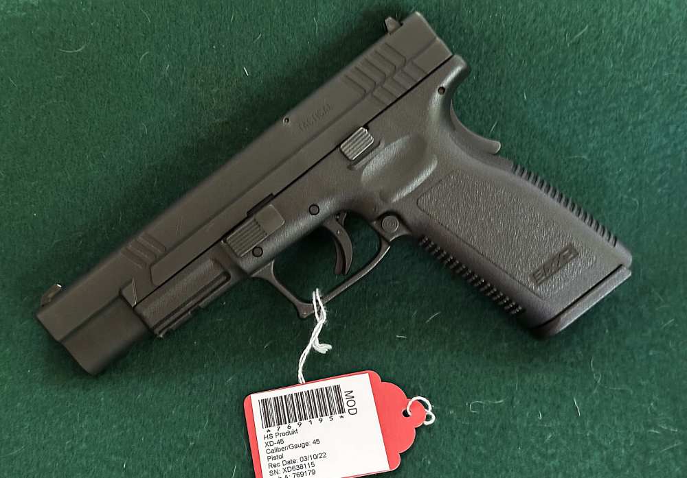 Springfield Armory XD 45 Tactical, kit w/2 mags, holsters, Excellent Cond.-img-4