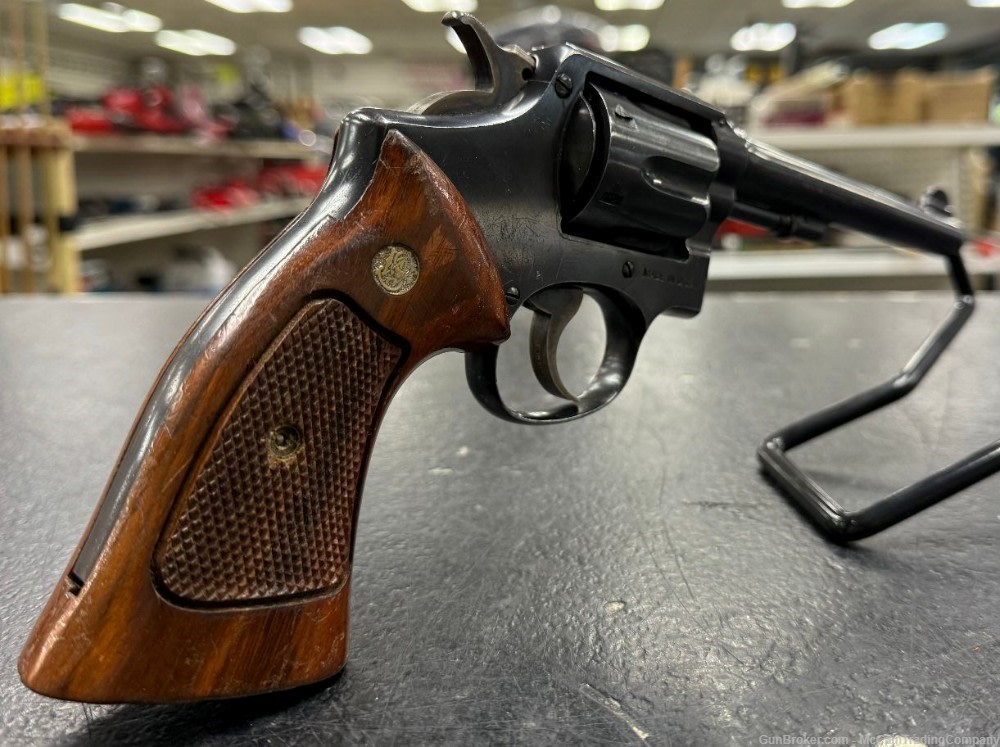 Smith & Wesson Model 10 – 6” Barrel – Blued – Wood Grips – Classic Revolver-img-5