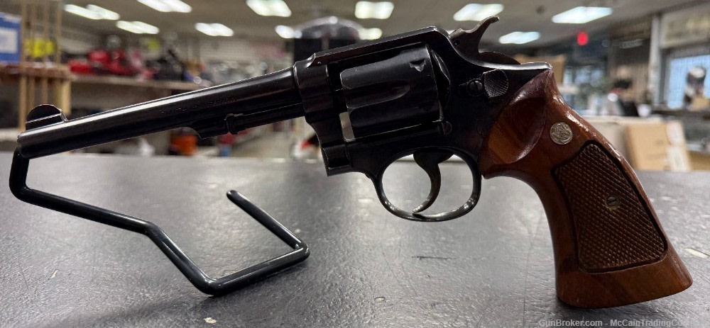 Smith & Wesson Model 10 – 6” Barrel – Blued – Wood Grips – Classic Revolver-img-3