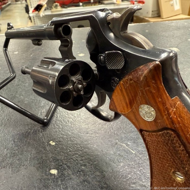 Smith & Wesson Model 10 – 6” Barrel – Blued – Wood Grips – Classic Revolver-img-6