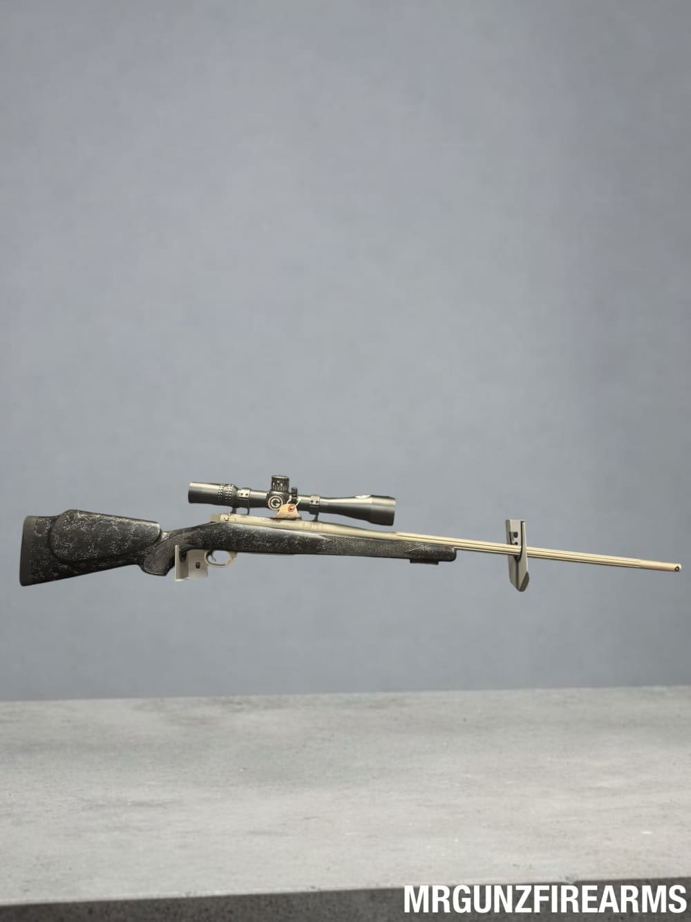 Gunwerks LR-1000 7 LRM left-handed bolt-action rifle-img-0