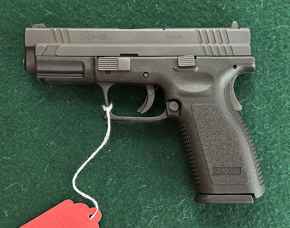 Superb Springfield Armory XD9, full kit w/2 mags, case, papers, etc.-img-3