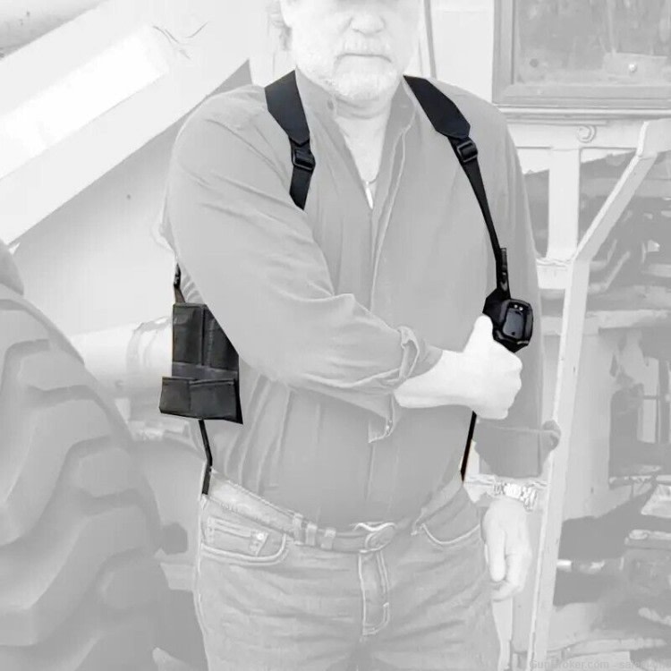 BYRNA SHOULDER HOLSTER " The Hiker " made for hiking - outdoors-img-1