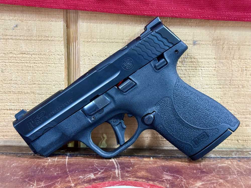 Smith & Wesson Shield Plus 9mm w/ 3 Magazines-img-1