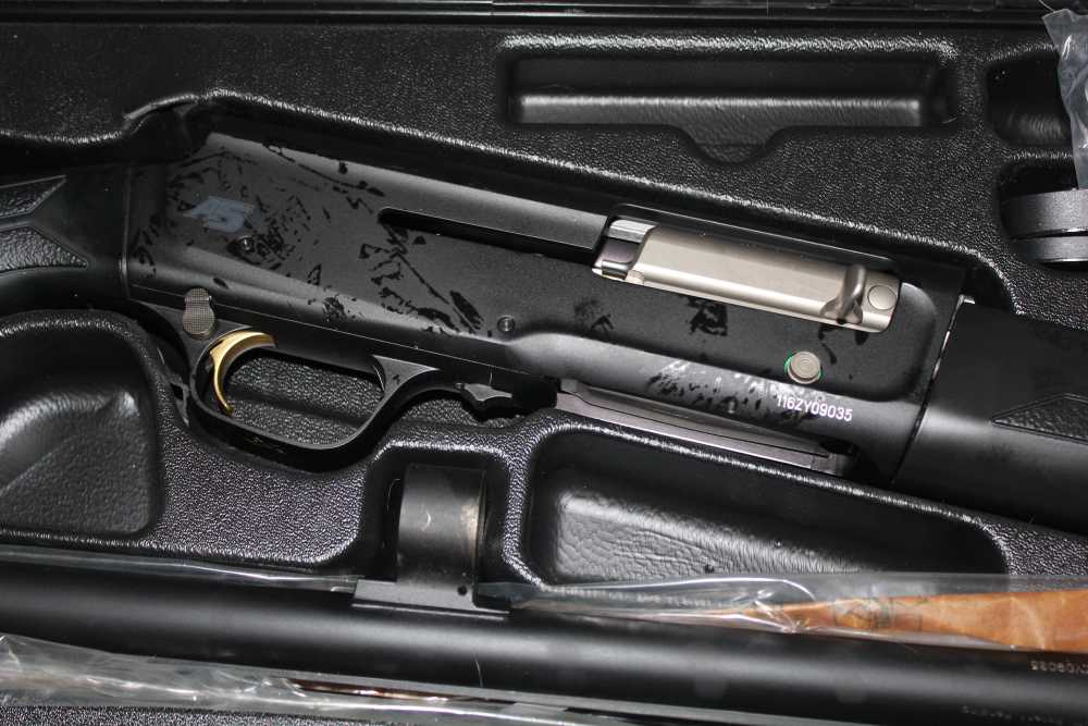 Browning A5 12Ga 28in NEW in Factory Case-img-11