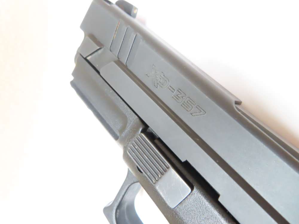 Springfield XD-357  Semi-Automatic .357 SIG Pistol 4" Barrel – Excellent -img-12