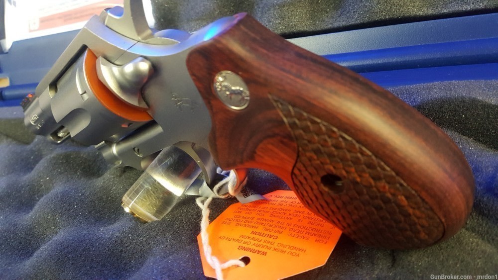 COLT COBRA 38+P 2 INCH MATTE STAINLESS ROSEWOOD GRIPS NIB-img-5
