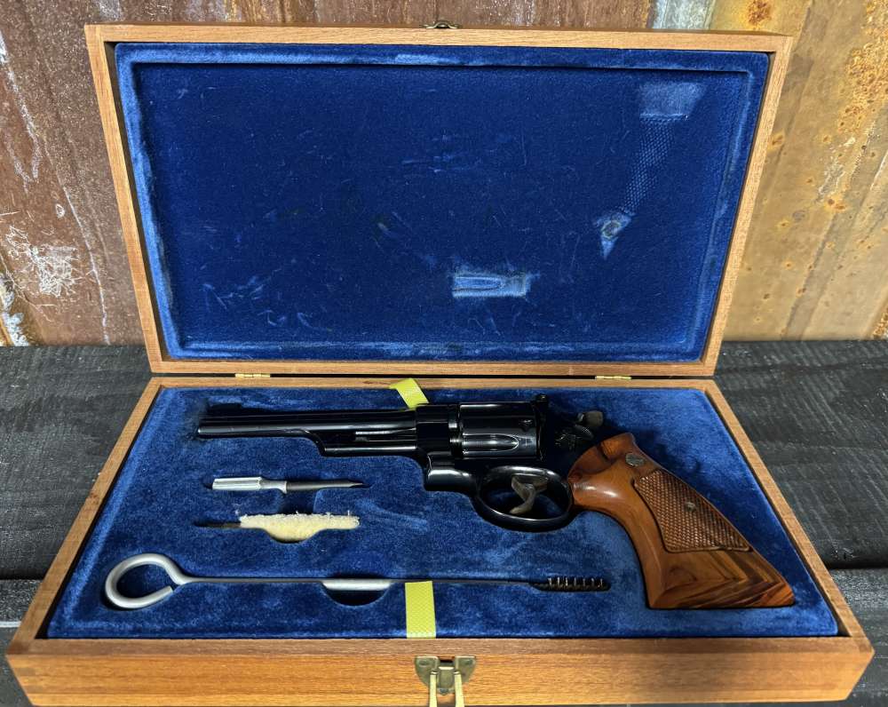 SMITH AND WESSON 27-2 6" 357 MAG W/PAPERS AND PRESENTATION CASE-img-1