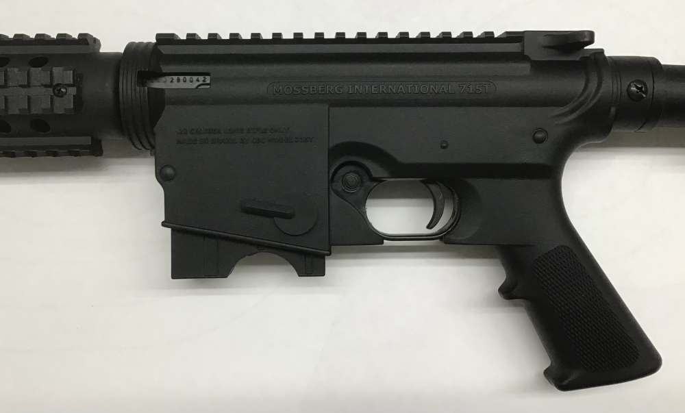 Mossberg Semi-Auto Rifle Model: 715T Caliber: .22 LR-img-6