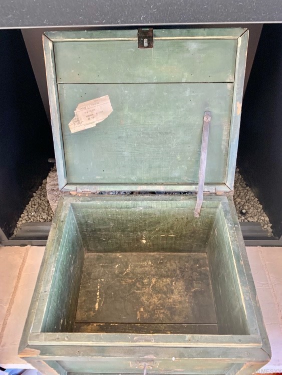 1800’s Wells Fargo & Co Express Gold-Silver Strong Box. -img-3