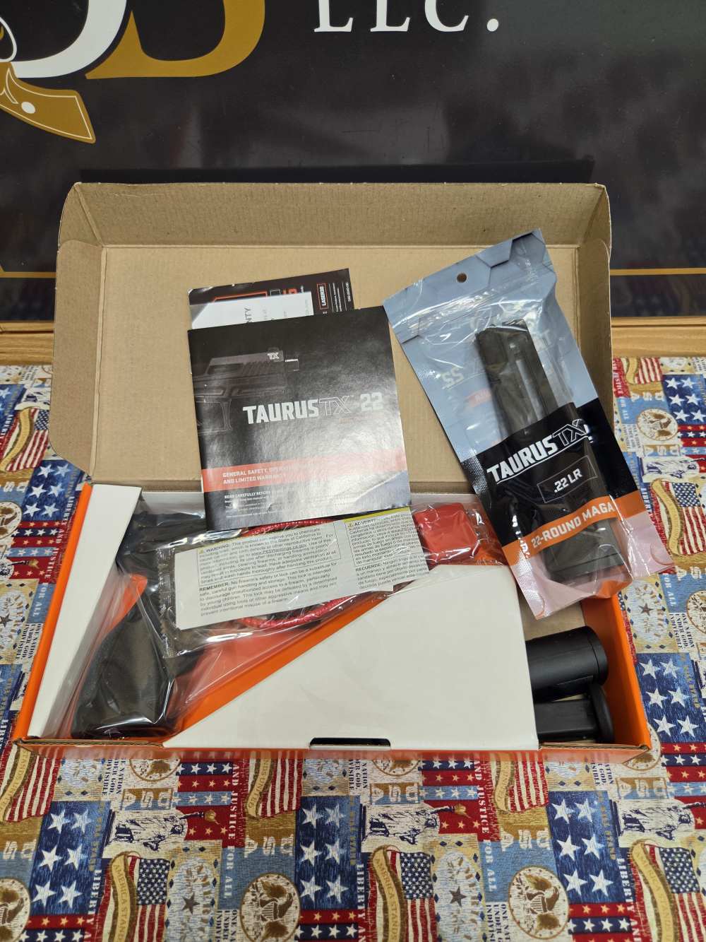 TAURUS TX22 G2 22LR 1-2TX22P141 22 LR TAURUS FRT READY 3 MAGS -img-1