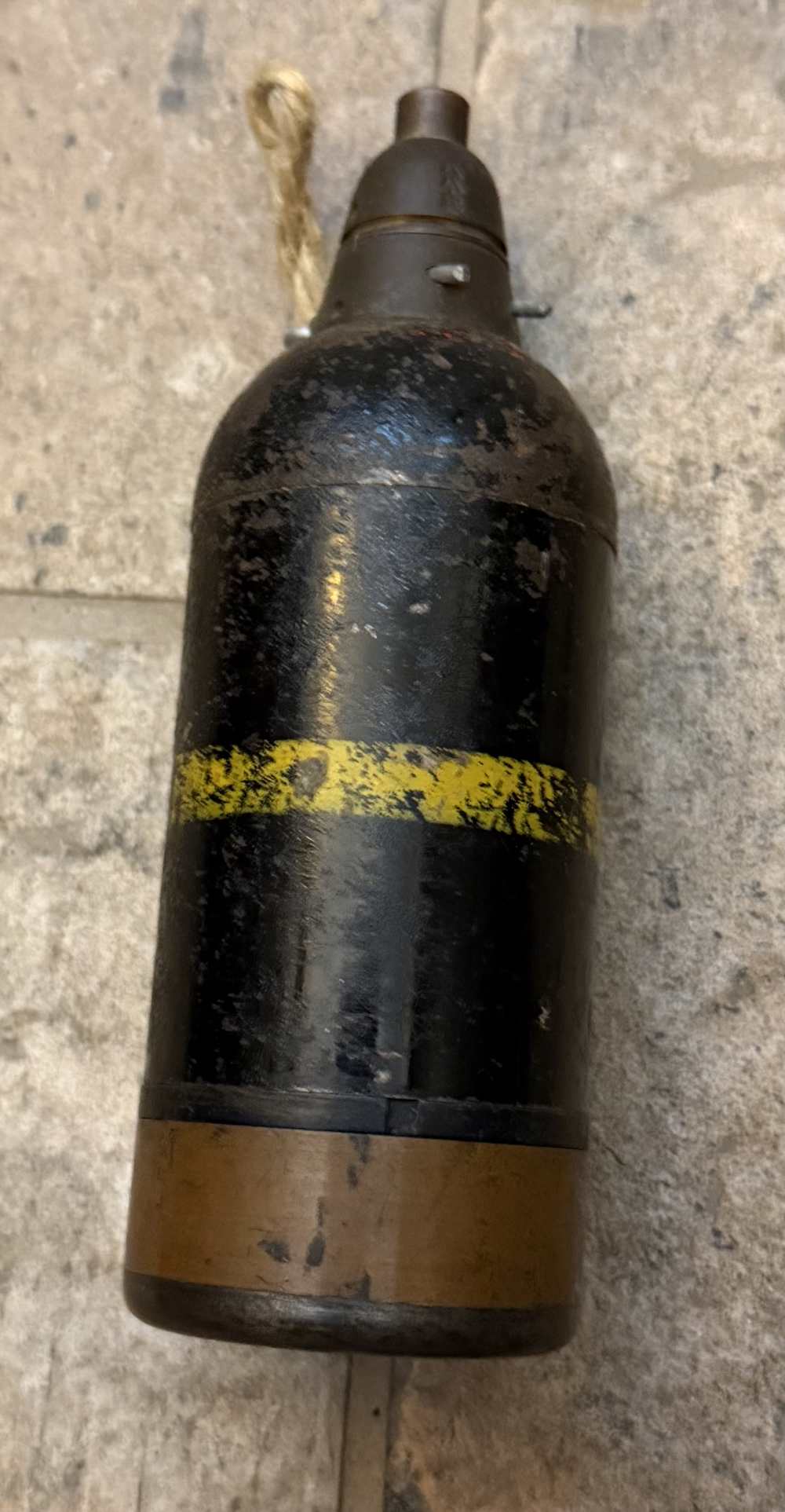 Nice original Japanese knee mortar HE type 89 ww2-img-1