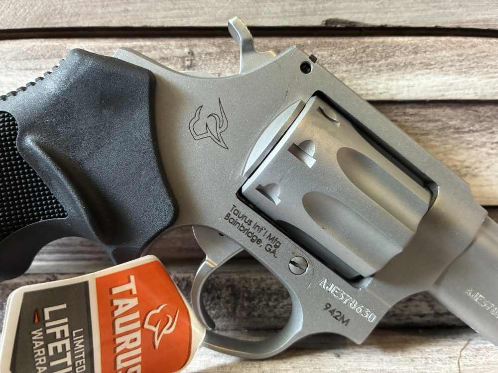 NIB Taurus 942 22MAG SS/SS 2" 8RD 2-942M029 In Stock-img-4