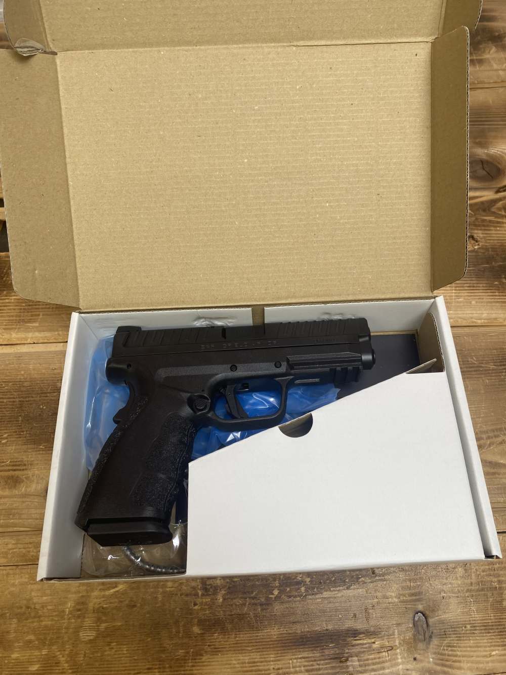 *Brand New* 4" Optic Ready Springfield XD Mod.3 Defender w/ 16 Rd Magazine-img-2