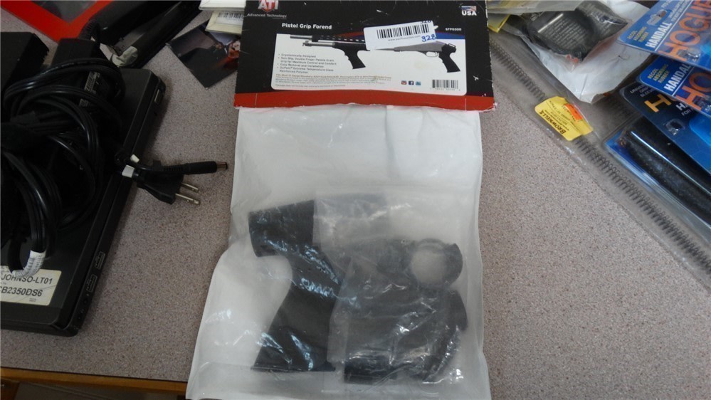 brand new ati pistol grip forend for mossberg shotguns-img-0