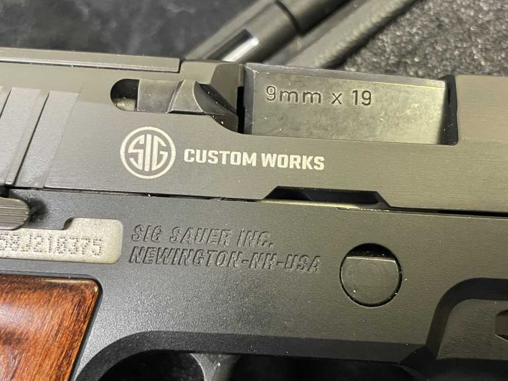 Sig Sauer P320 AXG Classic Custom Works 9mm 3.9" P-320 +2 MAGS & ORIG CASE-img-8
