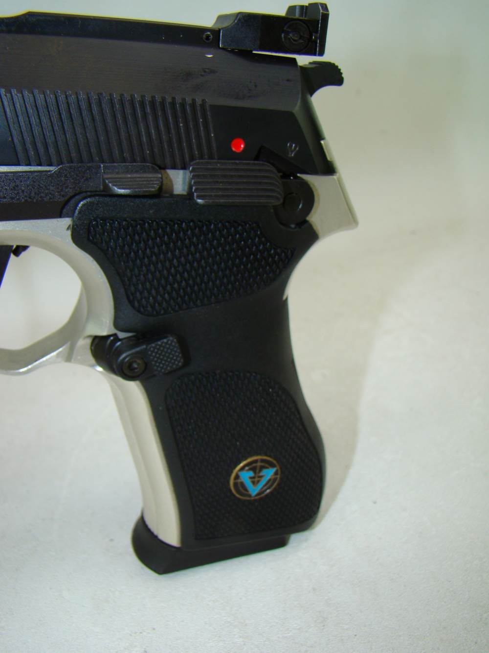 VEKTOR SP1 Pistol 9mm Made in So Africa-img-5
