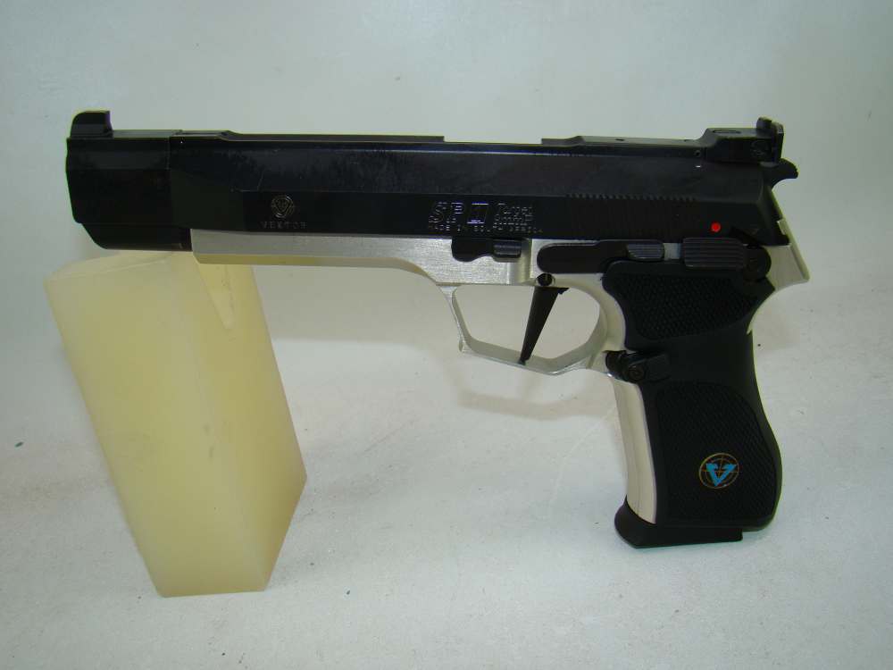 VEKTOR SP1 Pistol 9mm Made in So Africa-img-0