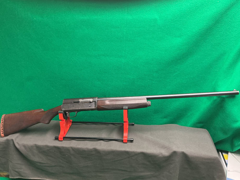 Savage Auto Three Shot 12 ga. Semiautomatic shotgun-img-0