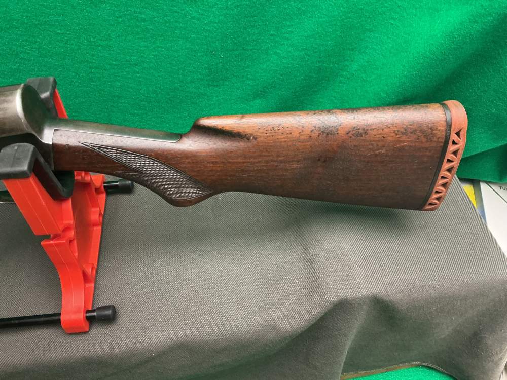 Savage Auto Three Shot 12 ga. Semiautomatic shotgun-img-9