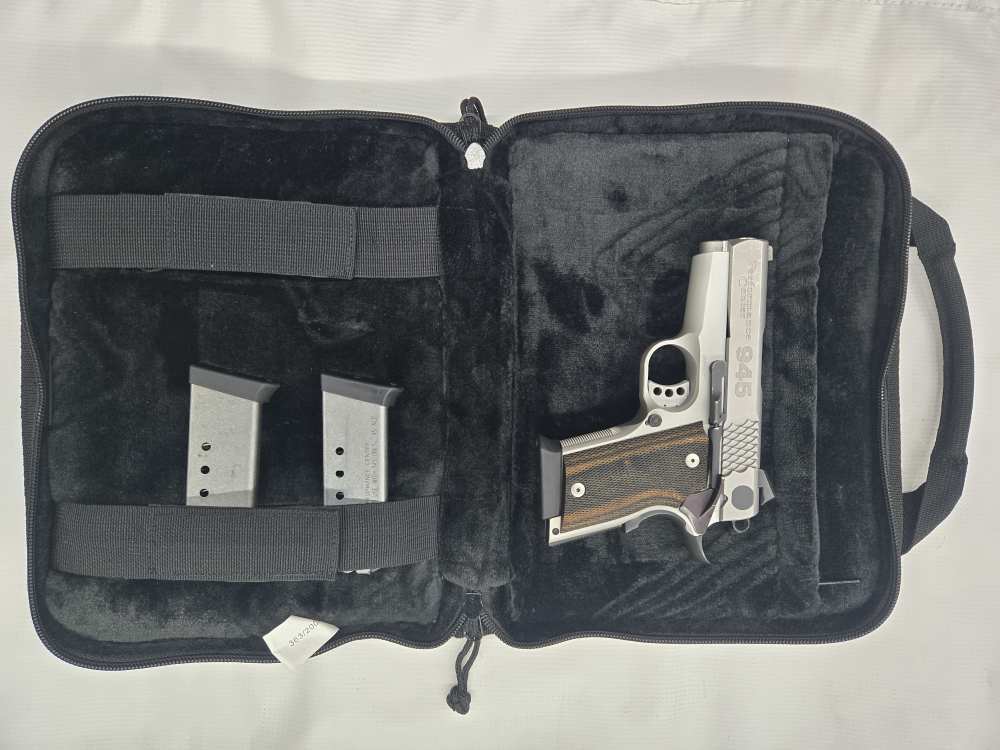Smith & Wesson 945 Performance Center-img-2