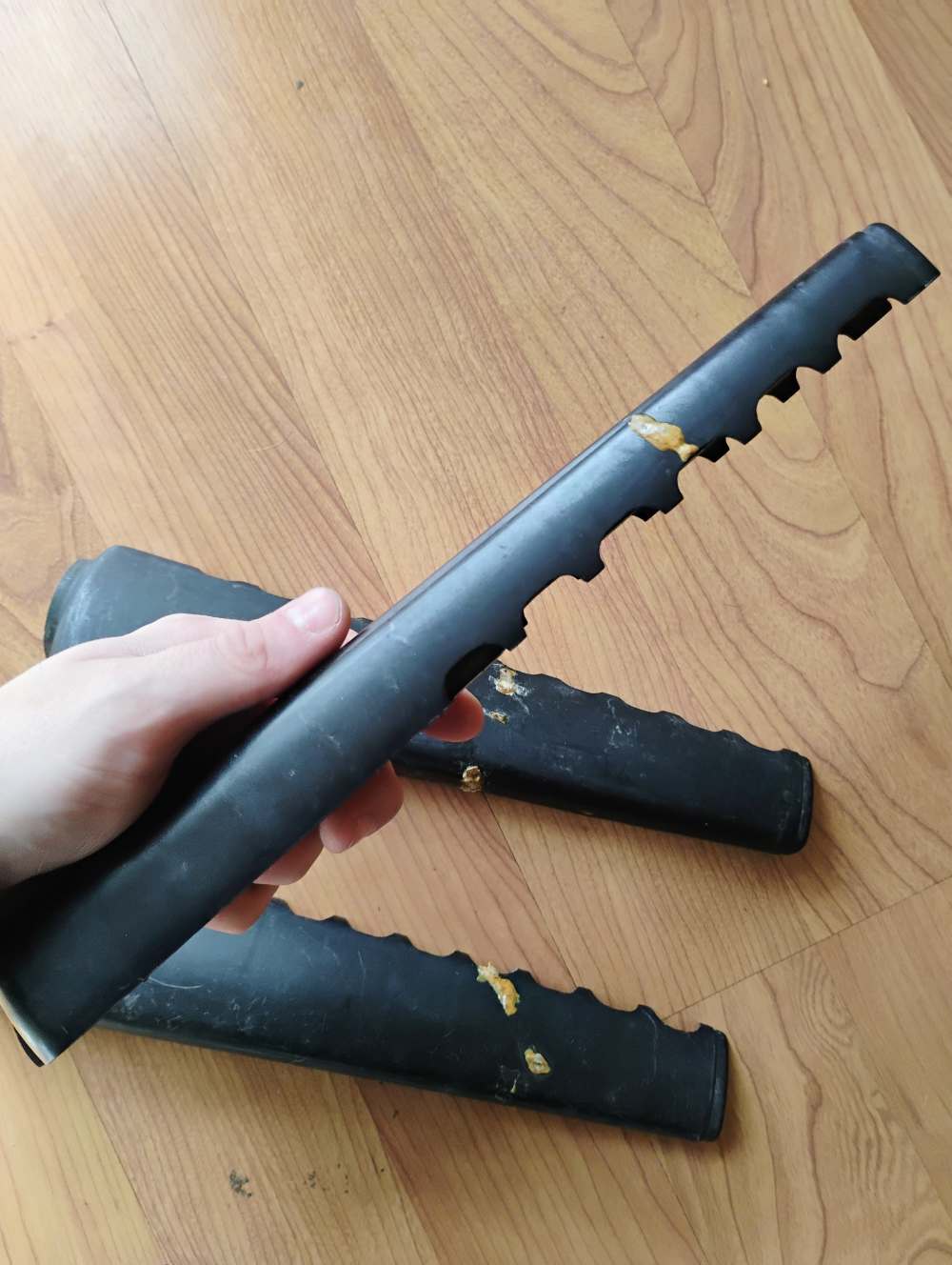M16 A1 Style Rifle Triangular Handguard - Right Side Only - Needs Cleaned-img-5