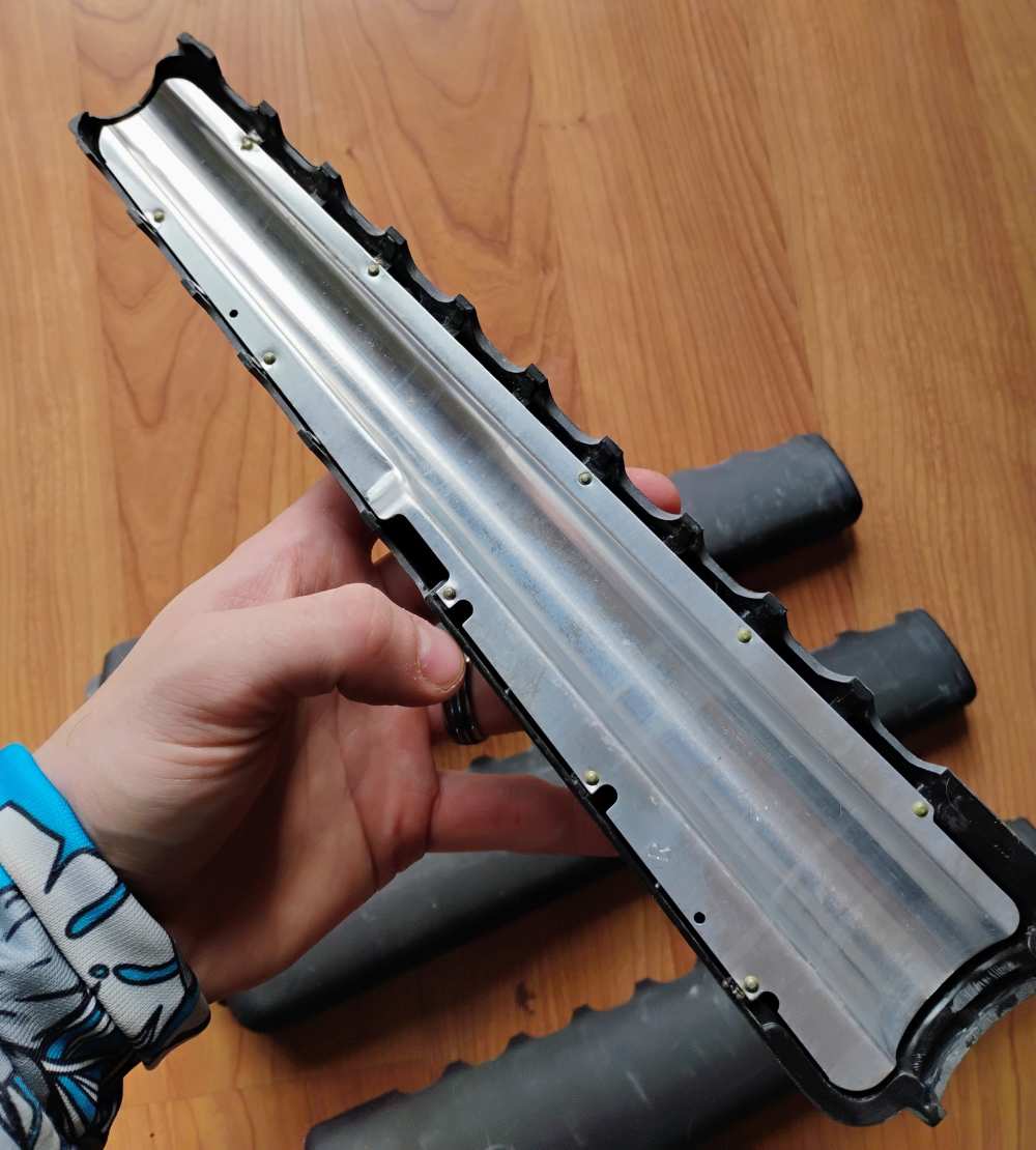 M16 A1 Style Rifle Length Triangular Handguard - Right Side Only-img-2