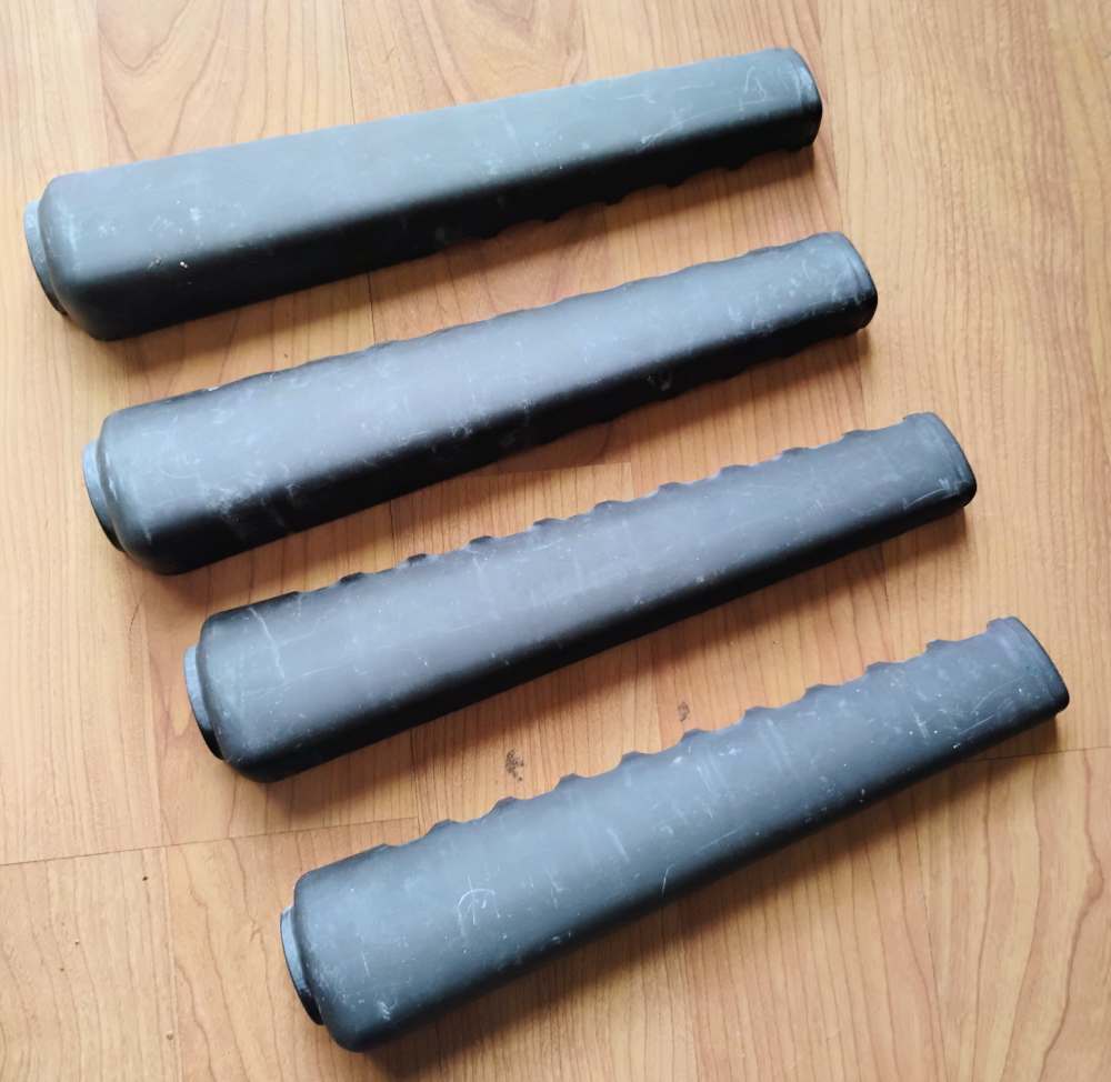 M16 A1 Style Rifle Length Triangular Handguard - Right Side Only-img-0
