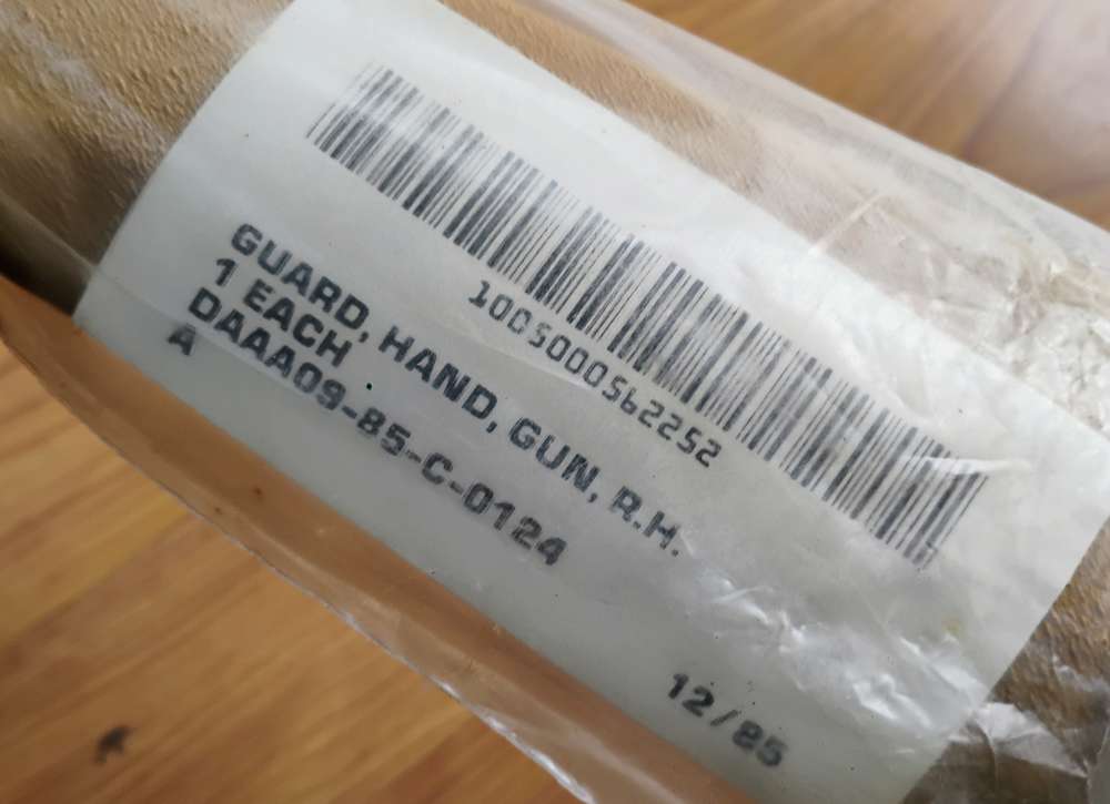 M16 A1 Style Triangular Handguard - NEW IN WRAP - Right side only-img-1