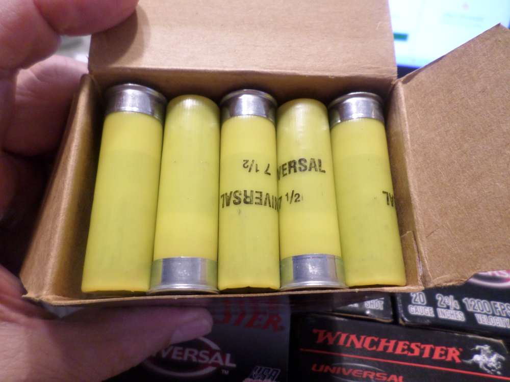 Winchester Universal 20 GA 2-3/4 inch 7-1/2 Shot 7/8 Oz 100 Shells-img-5