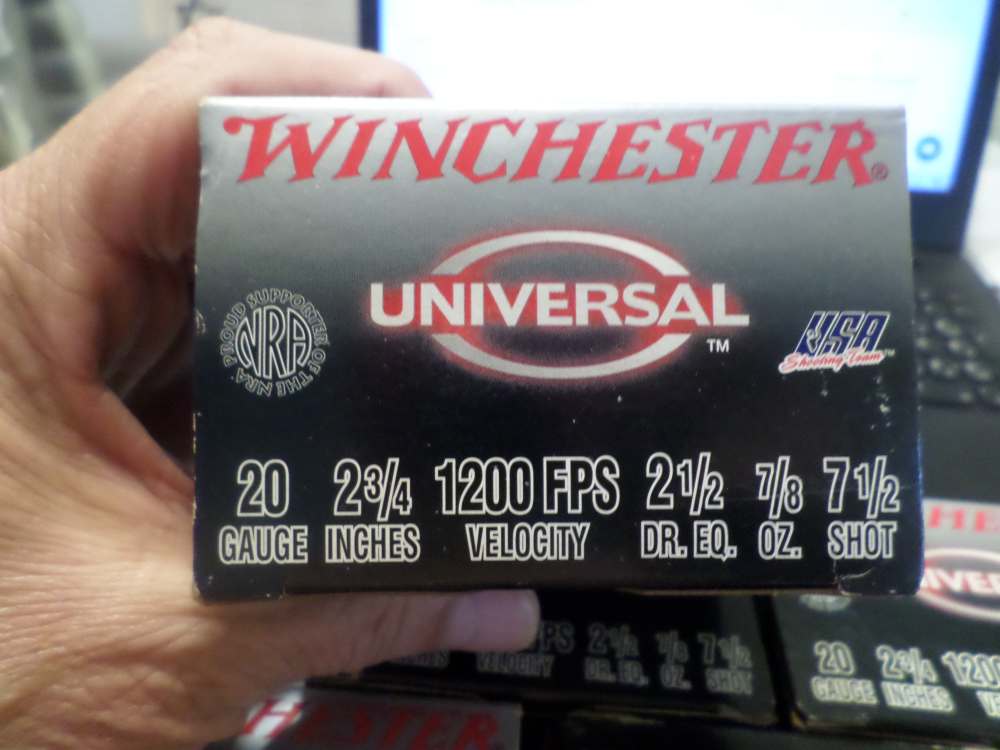 Winchester Universal 20 GA 2-3/4 inch 7-1/2 Shot 7/8 Oz 100 Shells-img-3